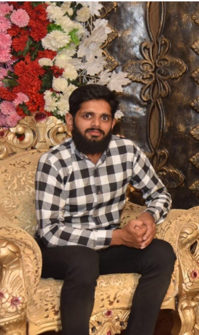 28 Boy seeking Rishta from Lahore